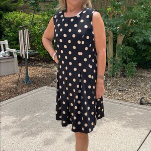 BLACK WITH BEIGE ‘Pretty Woman’ INSPIRED SLEEVELESS DRESS